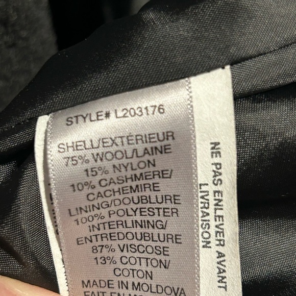 Classic Black Pea Coat for Women - Picture 5 of 6